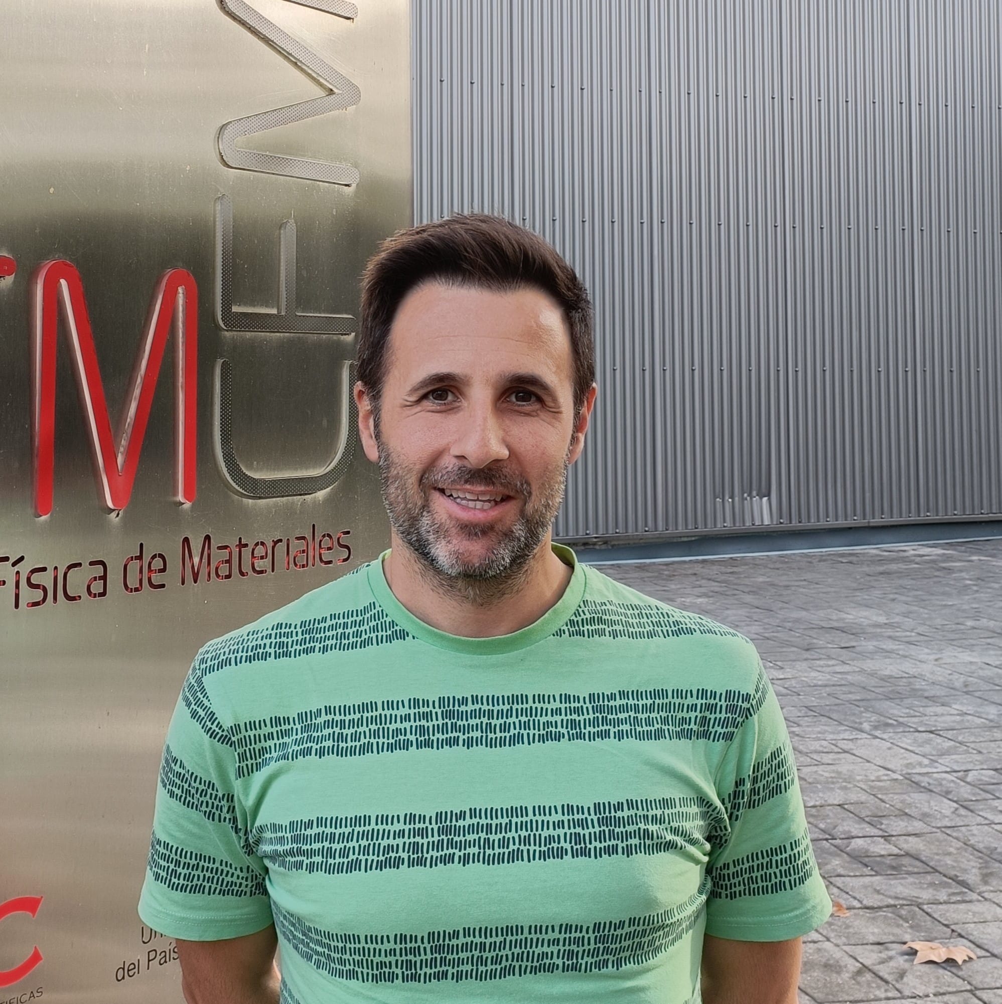 Dr. Jon Maiz
