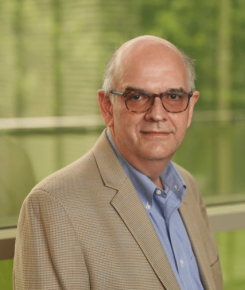 Alejandro J. Müller